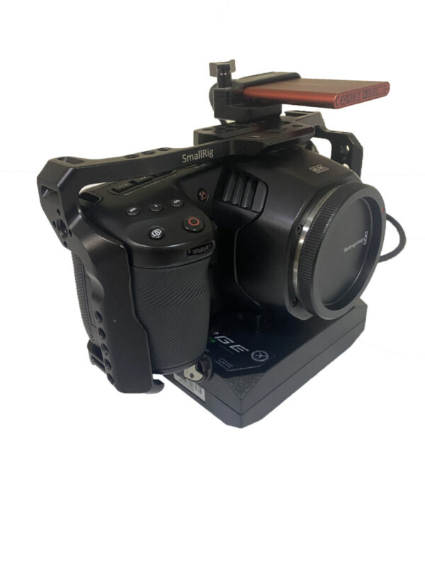 Câmera Cinema Pocket 6K Blackmagic Design + acessórios (usada)