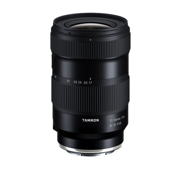 Lente Tamron 17-50mm f/4 Di III VXD (Sony E)